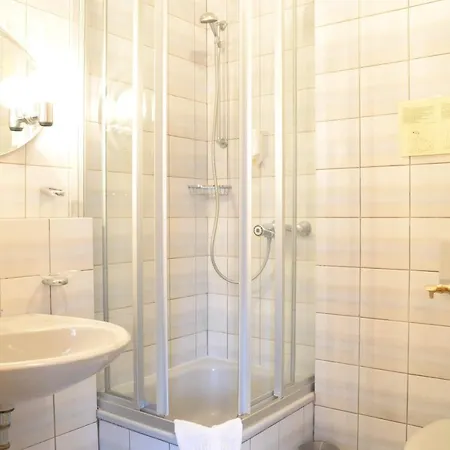 Waldhotel Twiehaus Garni Gasthuis Lübeck